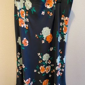 Loft skirt sz XL
